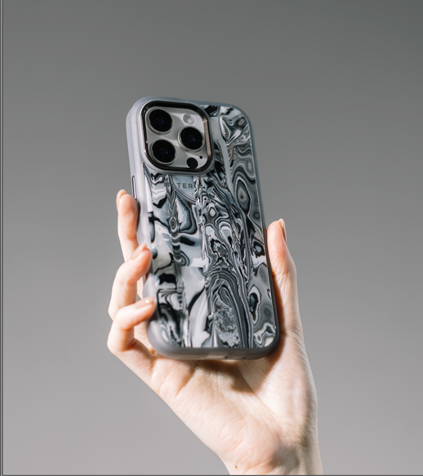 PureCase for iPhone 16 - detail